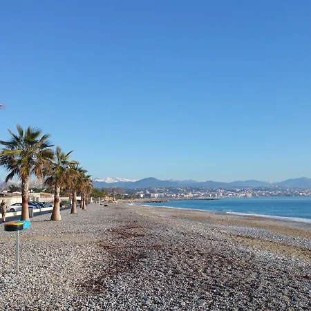 Cap Azur 215